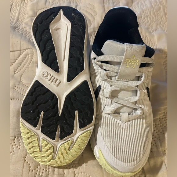 Nike Star Runner 4 White Black Kids Preschool Running Size 11.5 - Picture 5 of 8